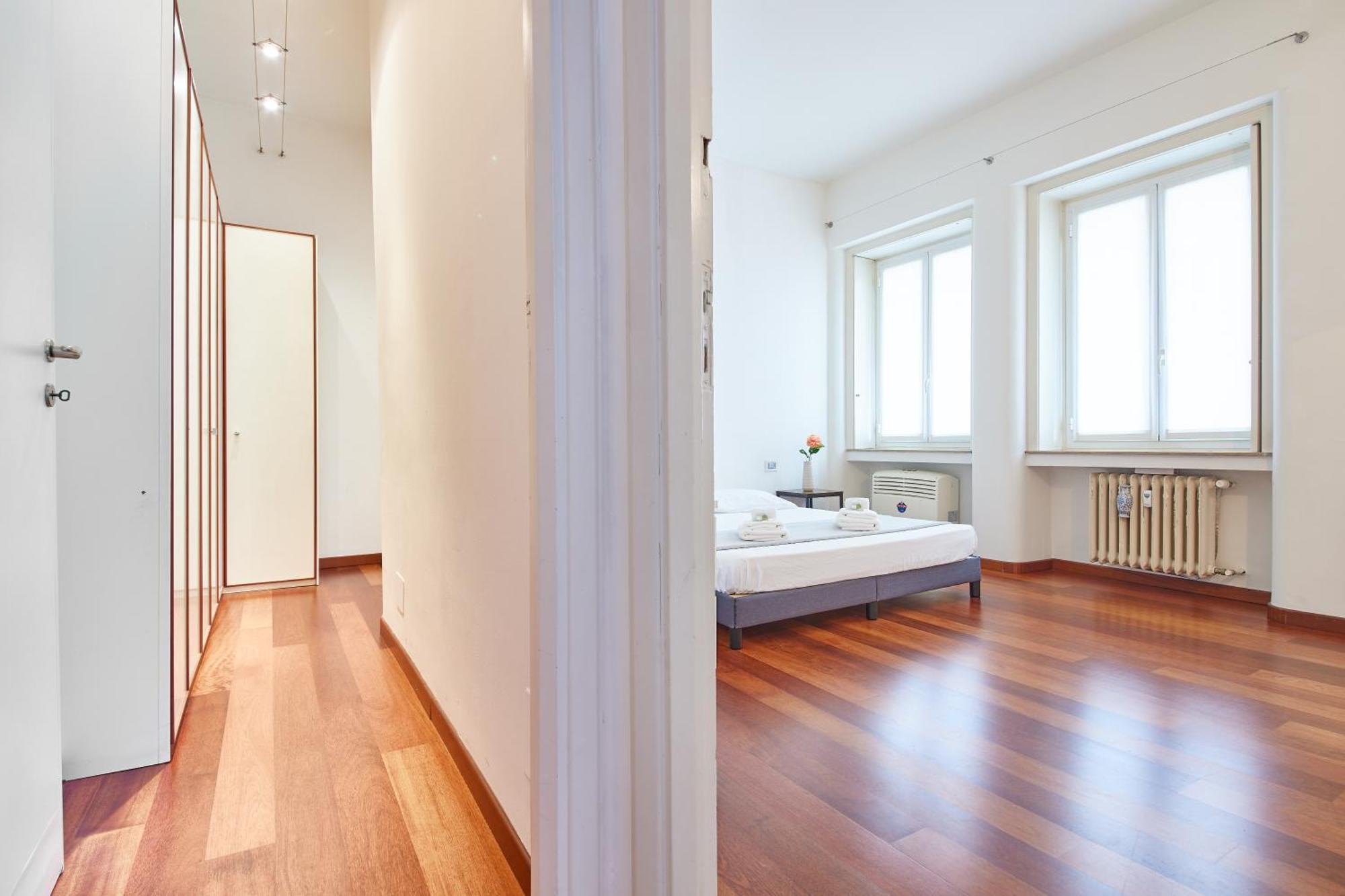 Apartamento Porta Nuova Lusso 8 Minuti Dal Duomo Milán Exterior foto