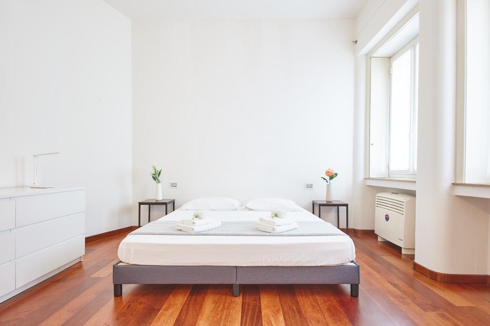 Apartamento Porta Nuova Lusso 8 Minuti Dal Duomo Milán Exterior foto